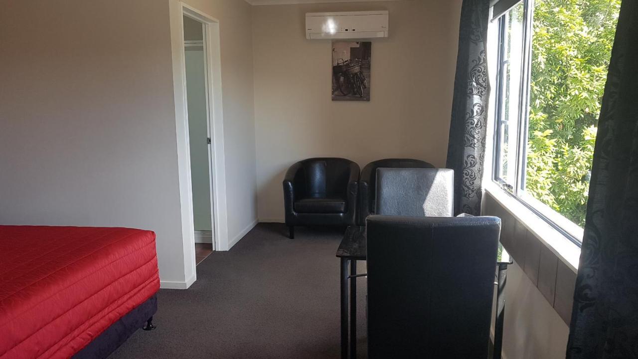 Palm Court Motel Otorohanga Bagian luar foto