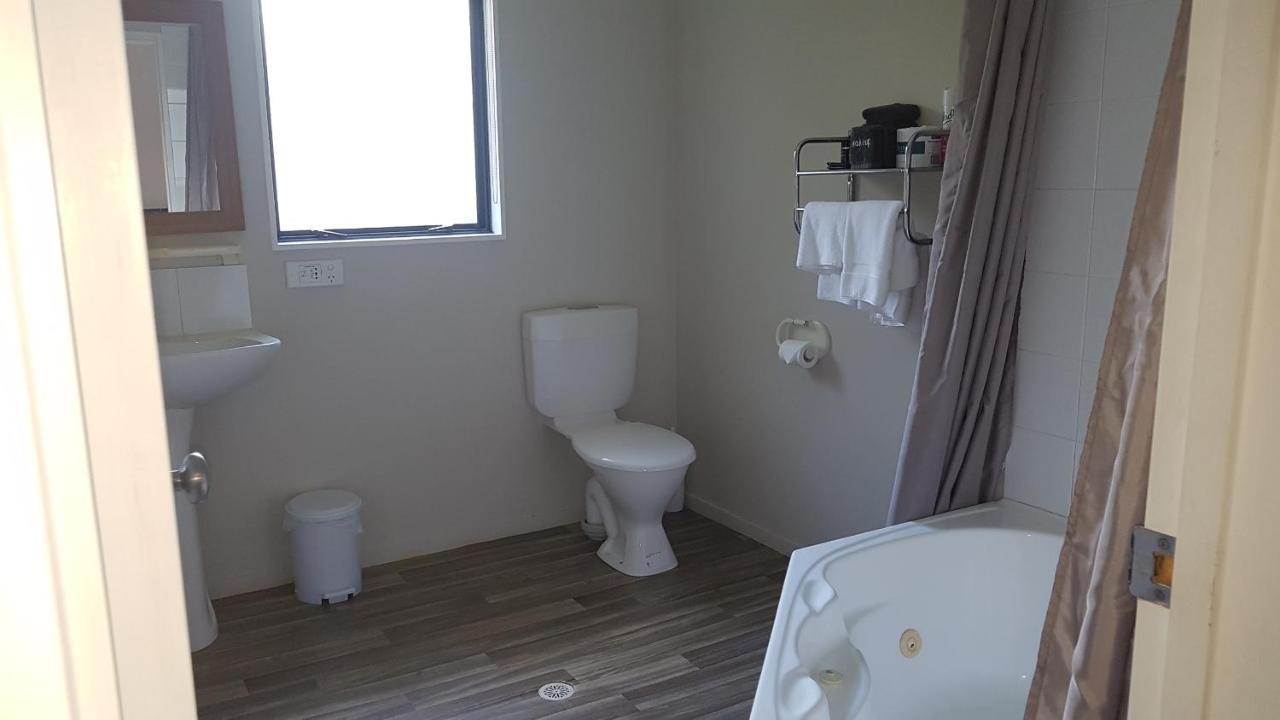 Palm Court Motel Otorohanga Bagian luar foto